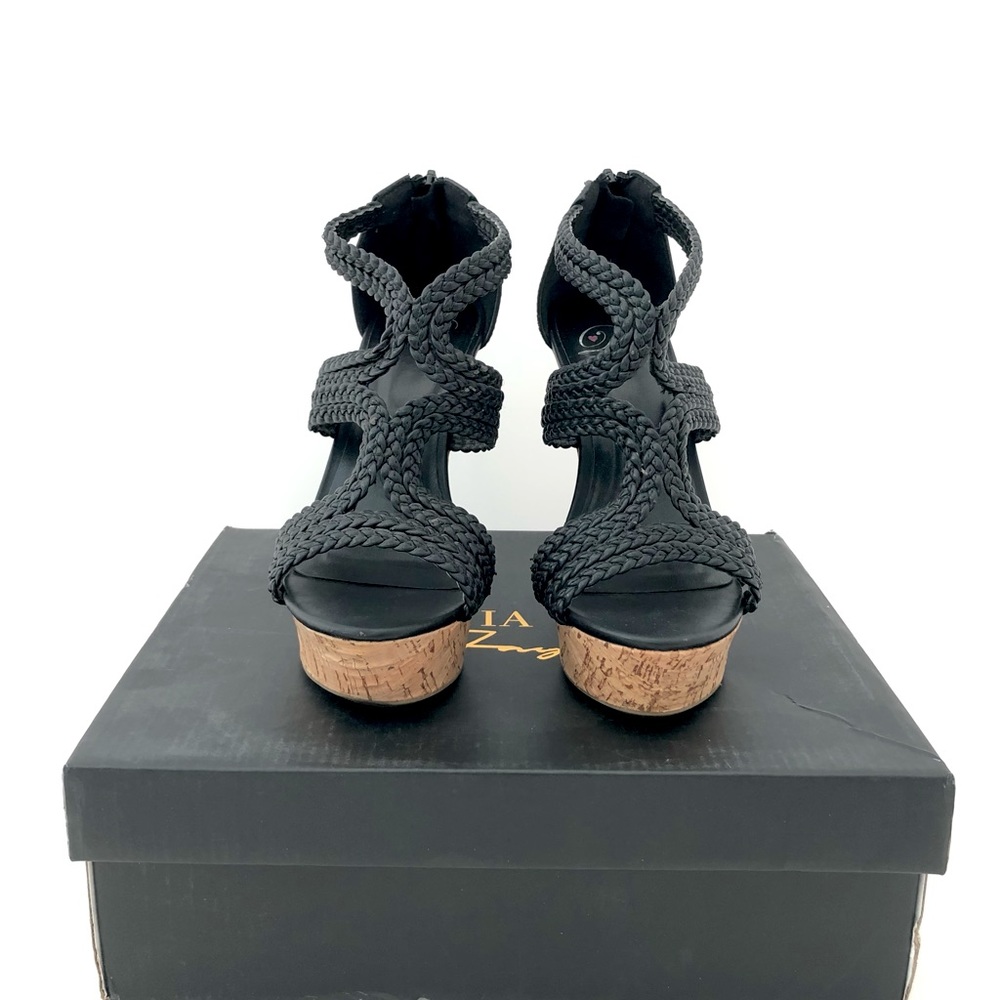Delicious Shoes - Size 7 Black Strappy Platform Wedges